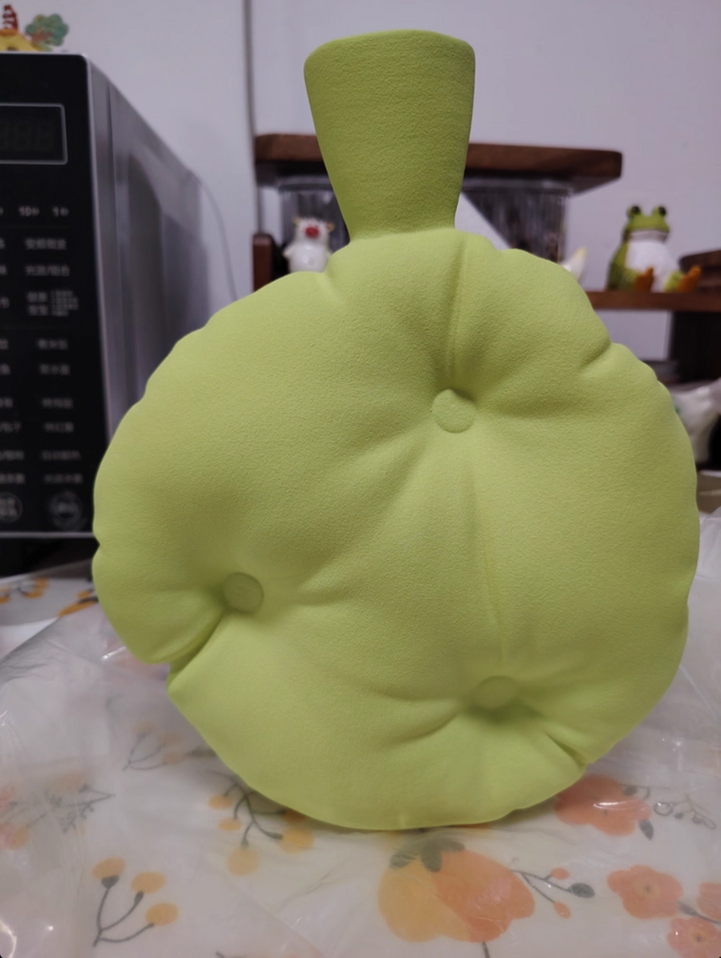 Ceramic Cookie Pillow Vase - image 13