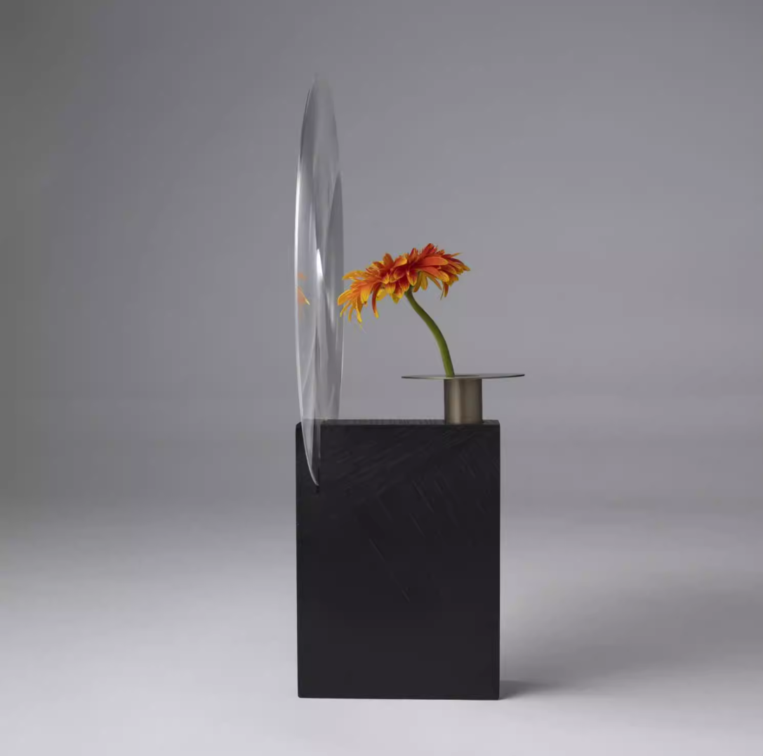 French-style Narcissus Vase