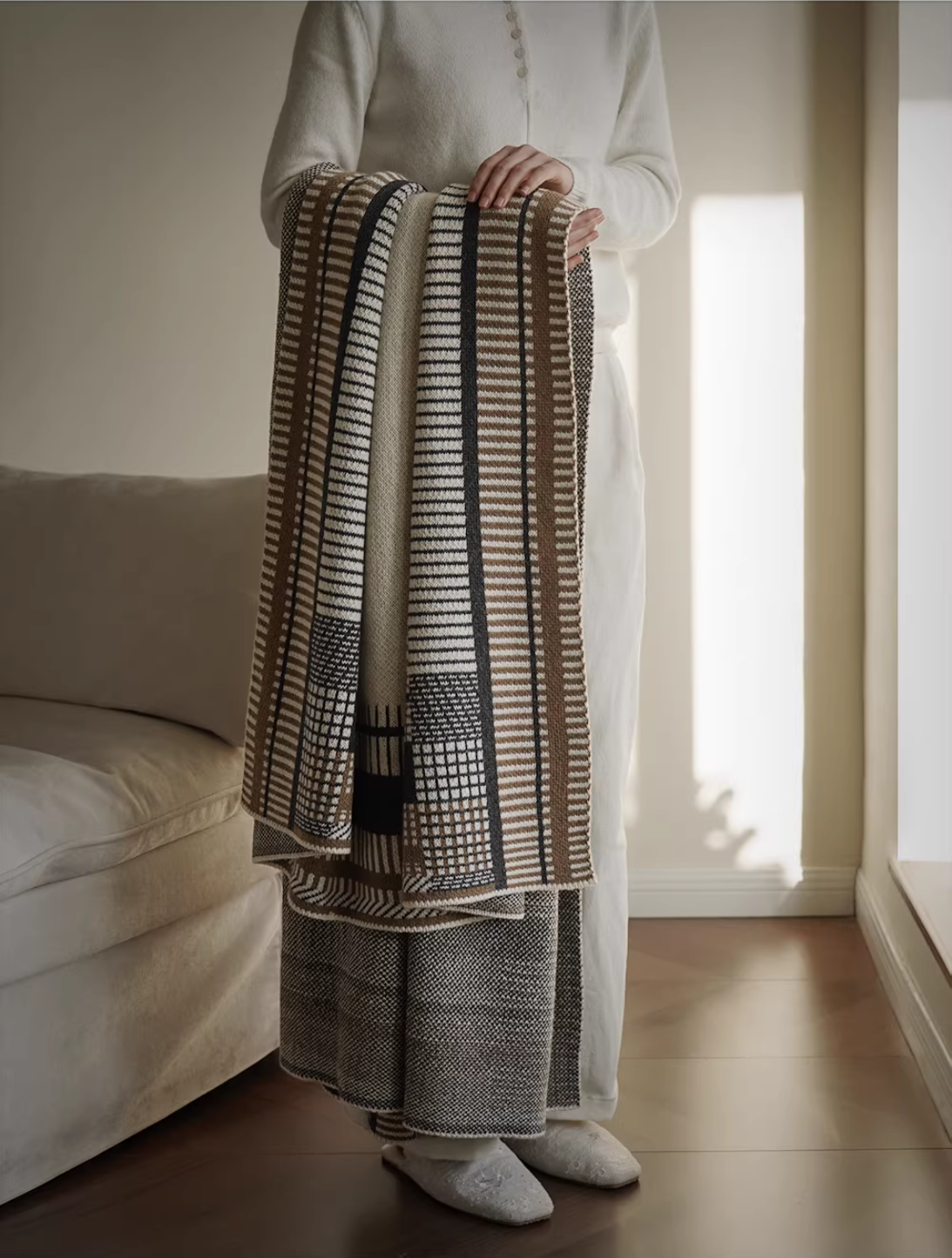 Premium Yarn Knitted, All-Seasons, Home Use & Sofa Throw Blanket