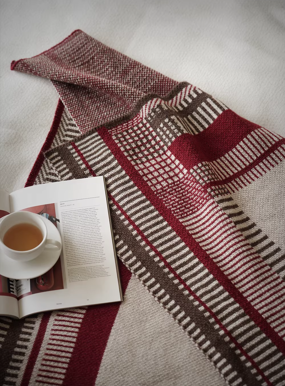 Premium Yarn Knitted, All-Seasons, Home Use & Sofa Throw Blanket