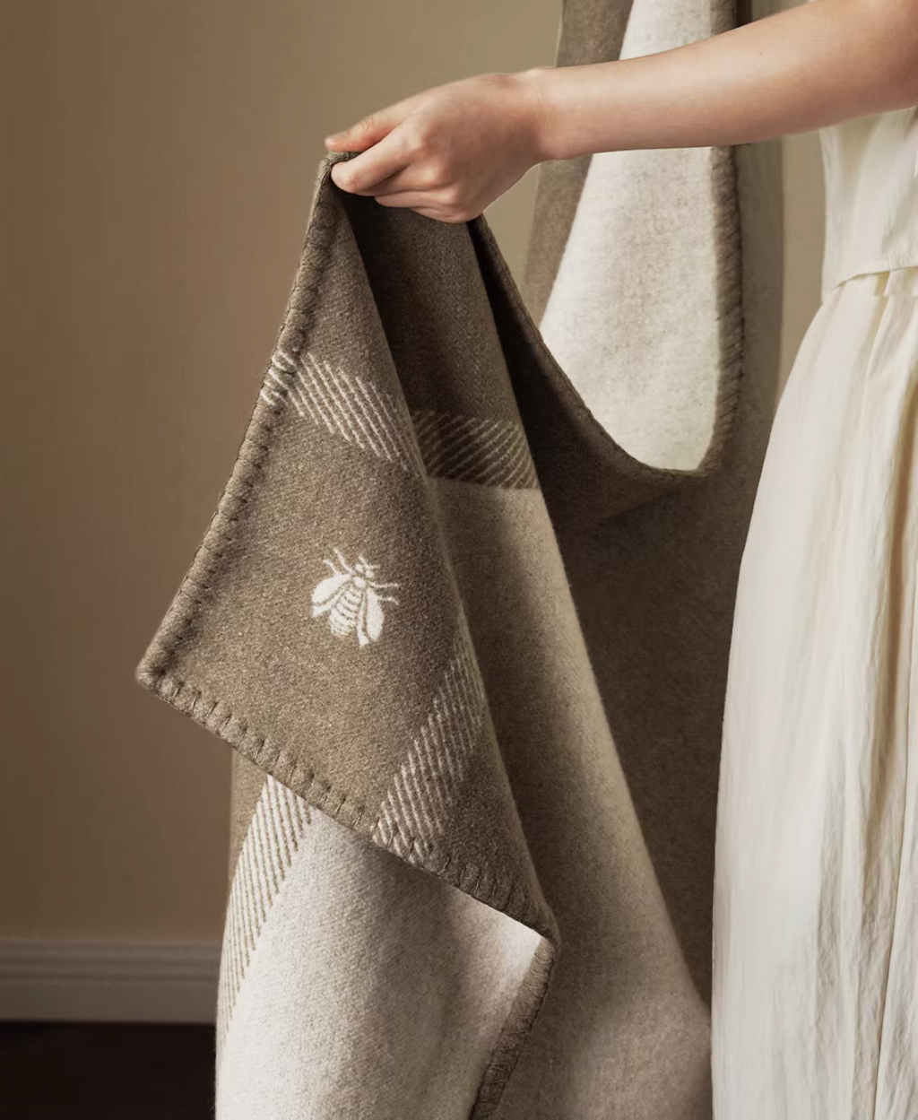 Pure Wool Wabi-Sabi Home Use & Sofa Throw Blanket - image 7