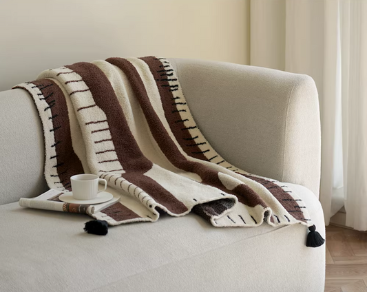 Vintage Art Blend Home Use & Sofa Blanket - Pillow