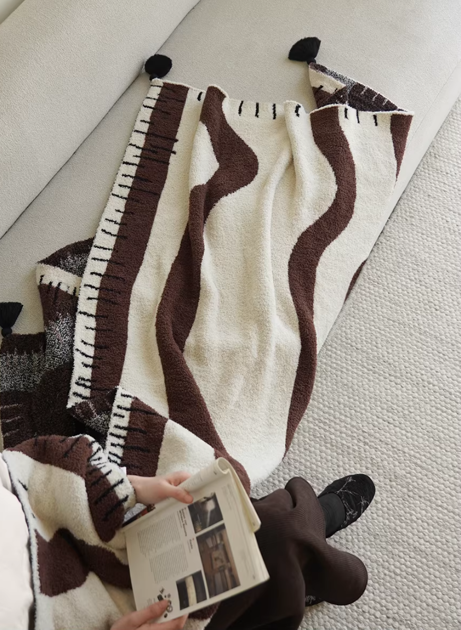 Vintage Art Blend Home Use & Sofa Blanket - Pillow