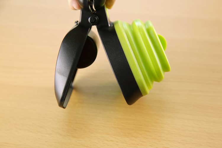 Dog Pet Travel Foldable Pooper Scooper With 1 Roll Decomposable bags Poop Scoop Clean Pick Up Excreta Cleaner Epacket Shipping - image 6